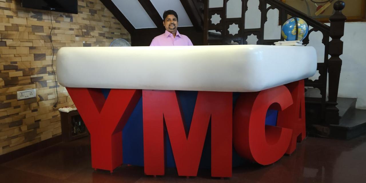 Ymca Colaba Mumbai Hotel ภายนอก รูปภาพ